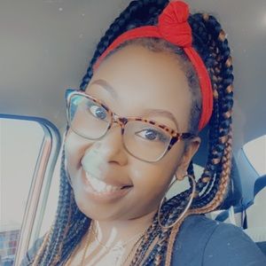 Meet your Posher, Ateasha